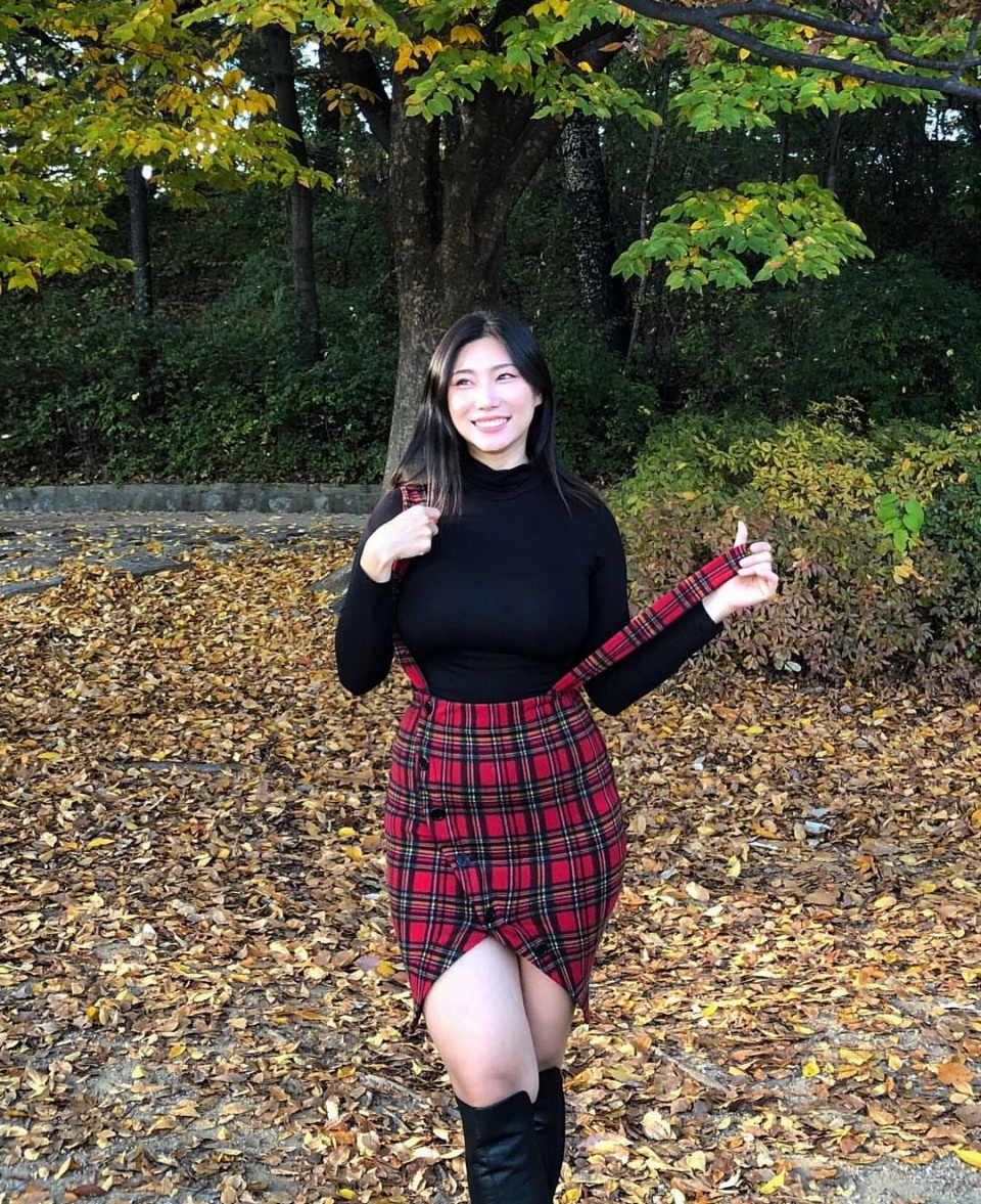 胖和壮的身材对比女生,身材瘦小和身材壮的女生对比