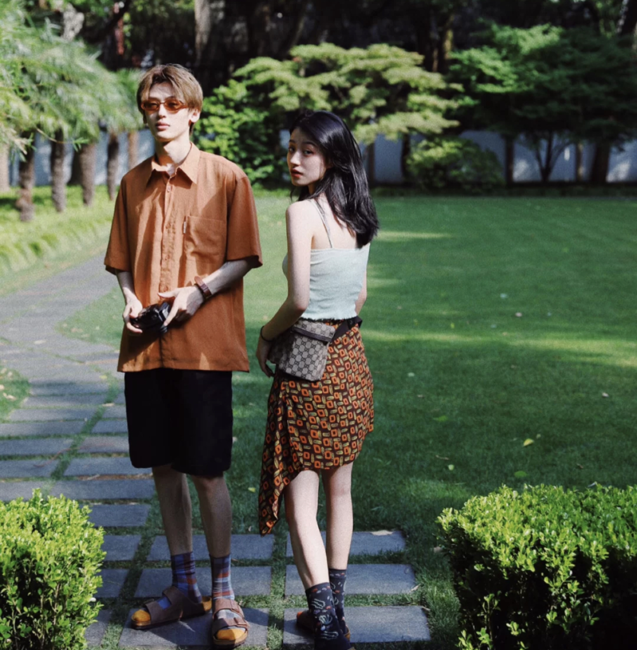 夏日情侣穿搭，女孩们快来看给男朋友get起来，保证回头率超高