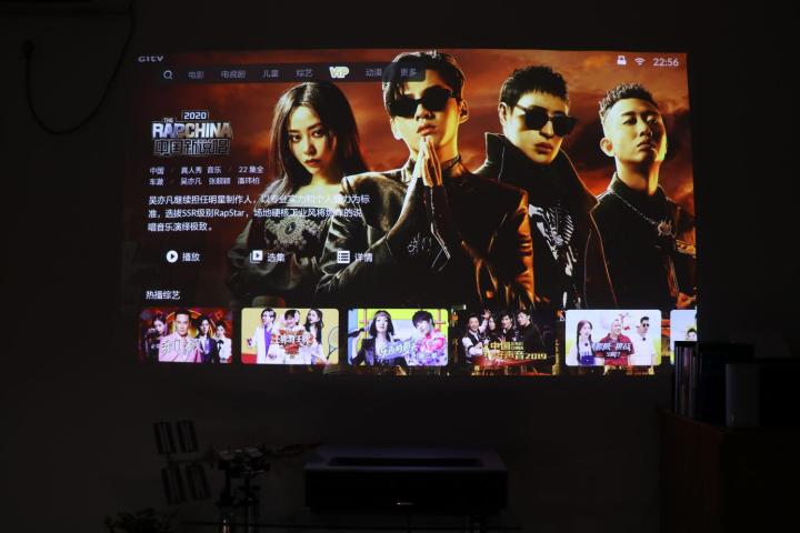 激光投影4k哪个最好,激光投影和灯泡投影哪个好