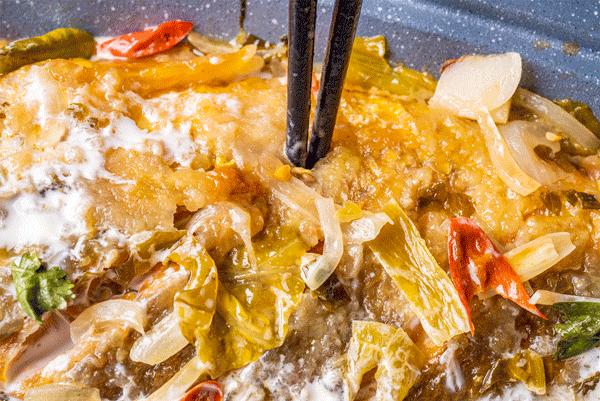 8元/锅!开在W酒店旁边的「泰国皇室料理」,“圣诞锅”涮海鲜