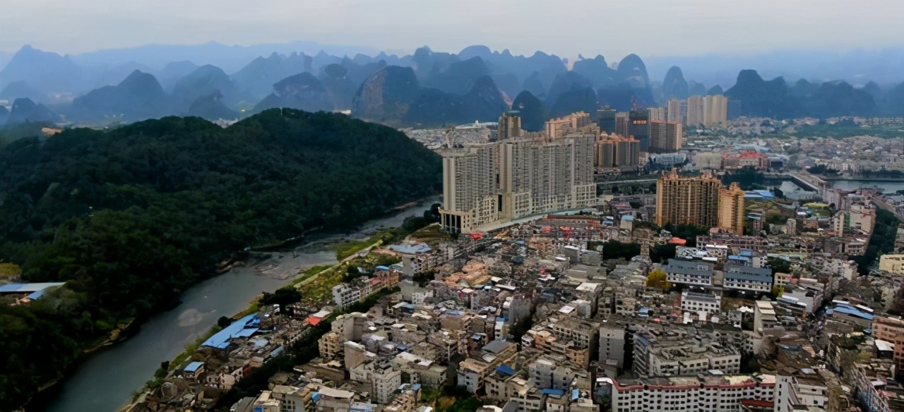 70年代的桂林象鼻山码头老照片,那些老照片里的珍贵记忆