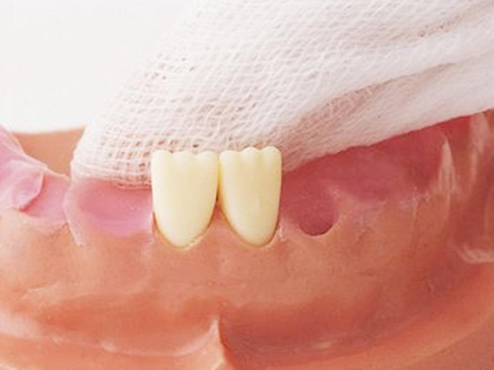 一岁多宝宝长牙发烧的症状与表现,两岁宝宝长牙的症状及缓解方法