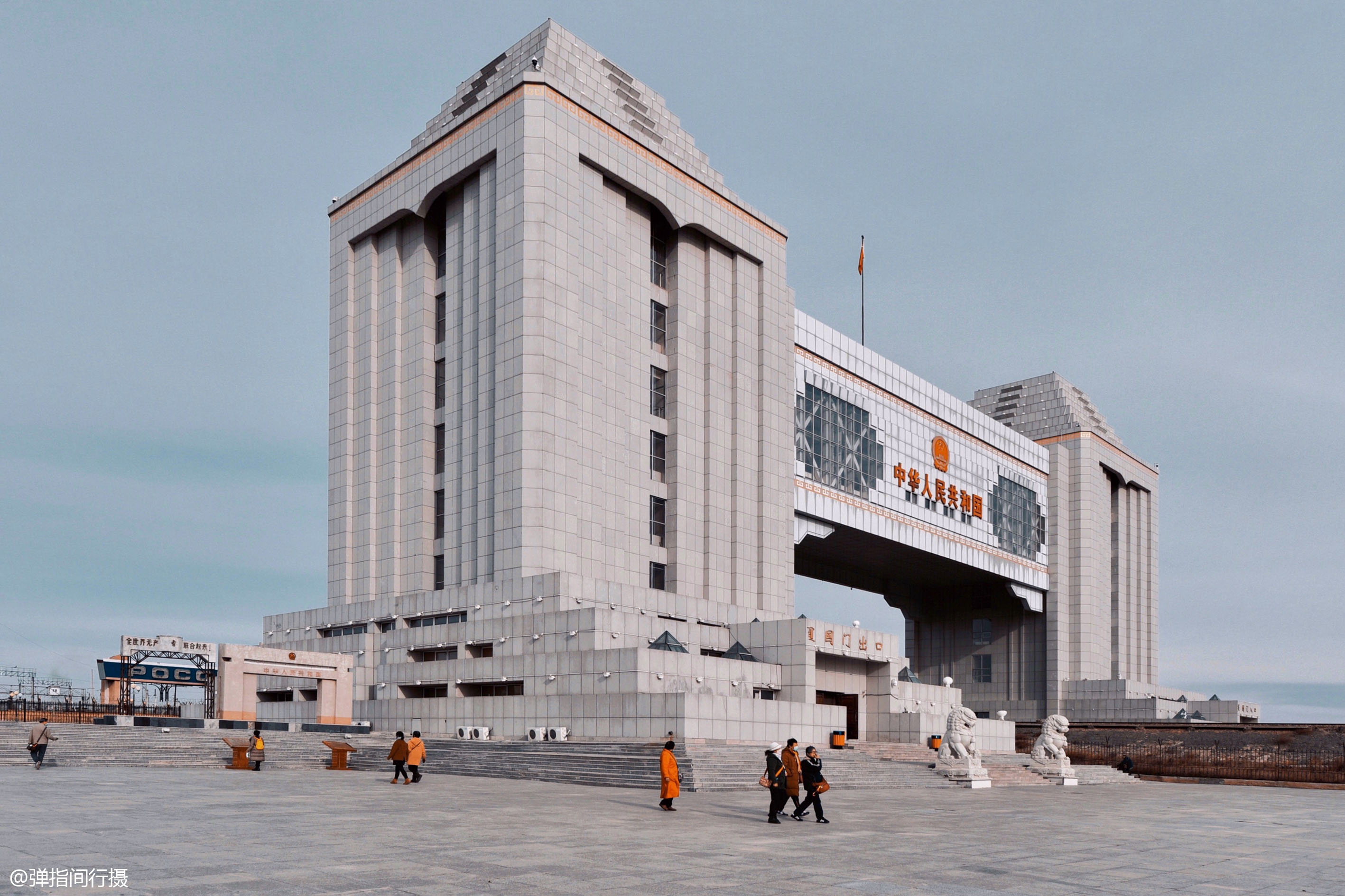最大的蒙古口岸,中国的十大国门你去过几个