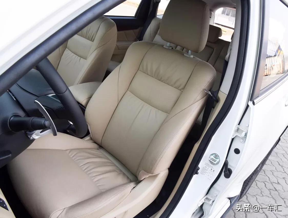 七座四驱非承载，三菱新一代帕杰罗劲畅，网友：比普拉多帅多了