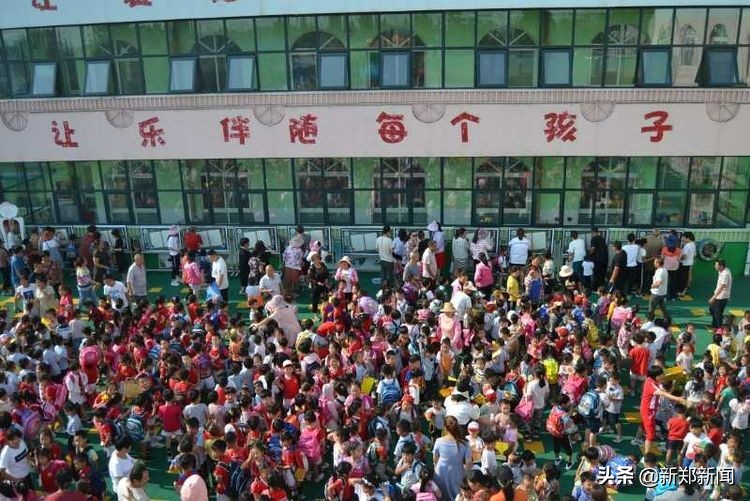 “为爱追足，伴你成长”——新郑市梨河镇第一幼儿园发出“足球总动员”倡议书……