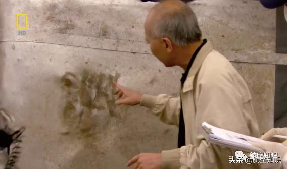 客机突然空中解体，只因22年前的一道刮痕