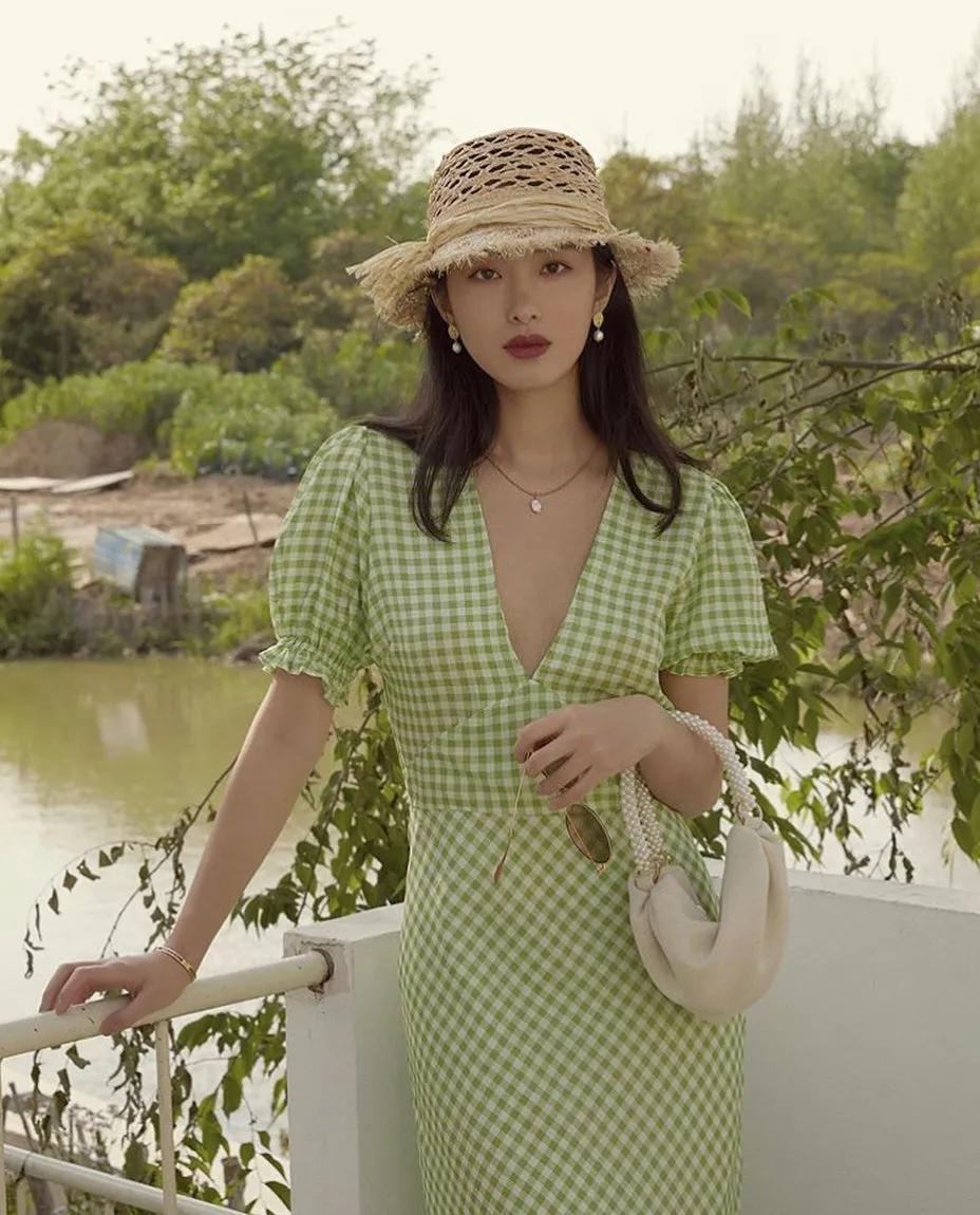 钟楚曦的包包里有什么,钟楚曦同款包包lv