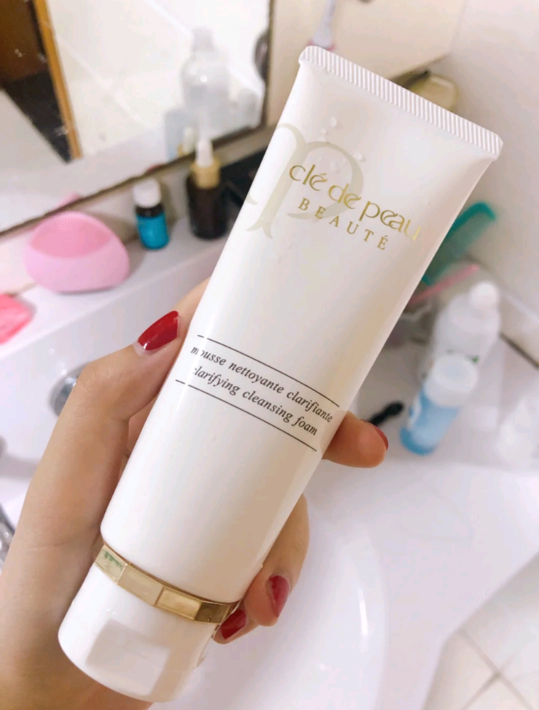 16岁黑头闭口粉刺痘痘洗面奶推荐,去油补水去黑头粉刺的洗面奶推荐