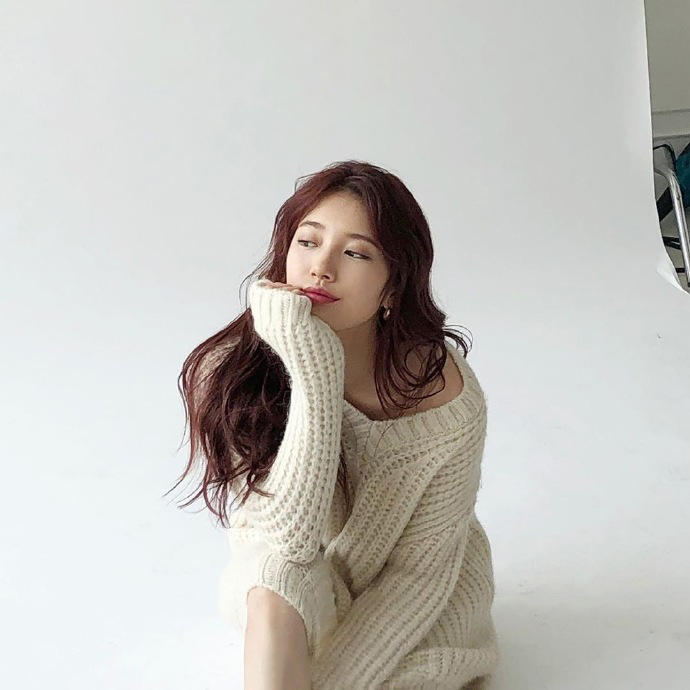 裴秀智短发穿搭,裴秀智从出道到现在变化