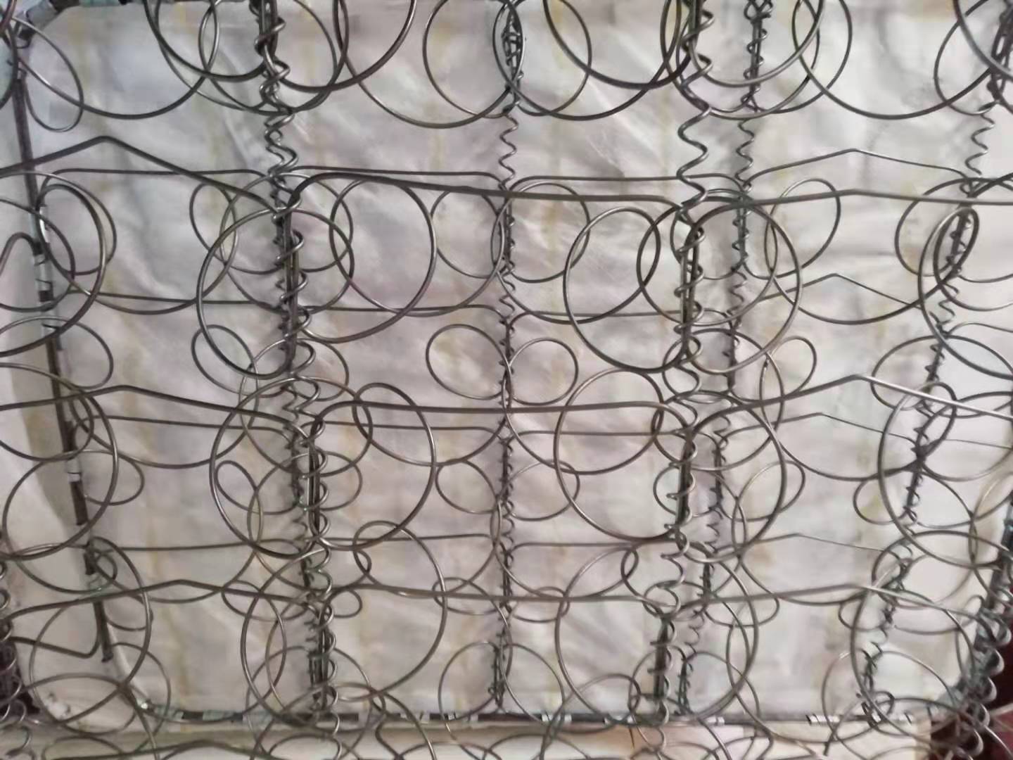 床垫哪种品牌好用又实惠,床垫要选什么床垫比较好呢