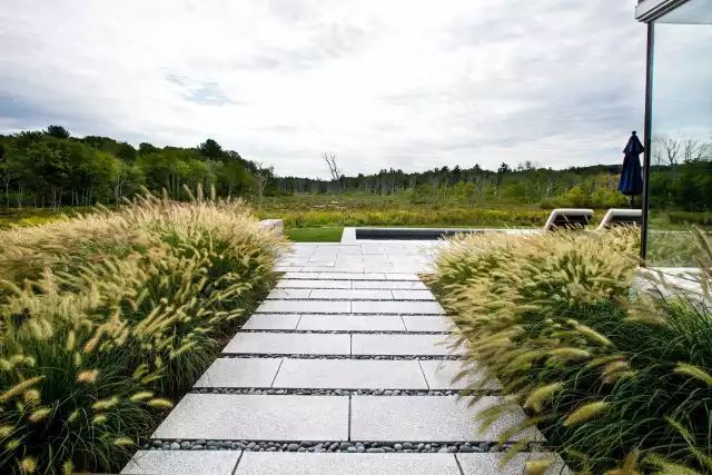 8*8米三层精致雅致别墅设计图,藏于山水间的度假别墅推荐