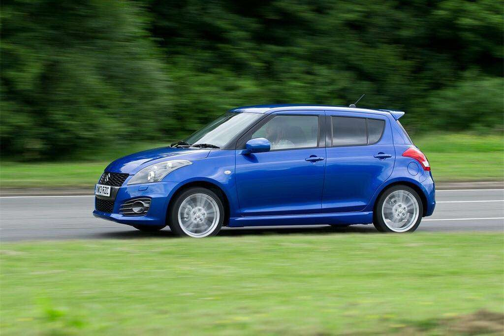 速翼特对比铃木雨燕,曾经的雨燕