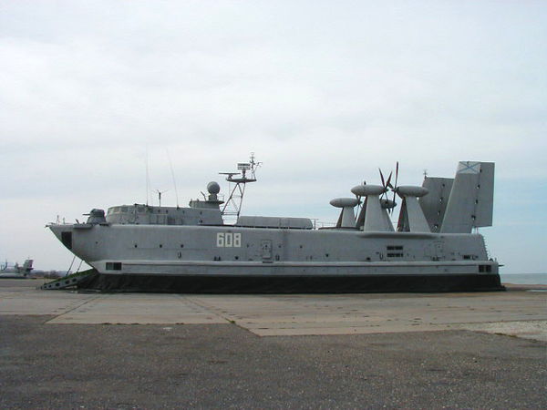 野牛级气垫登陆艇，近海登陆战的“霸王龙”