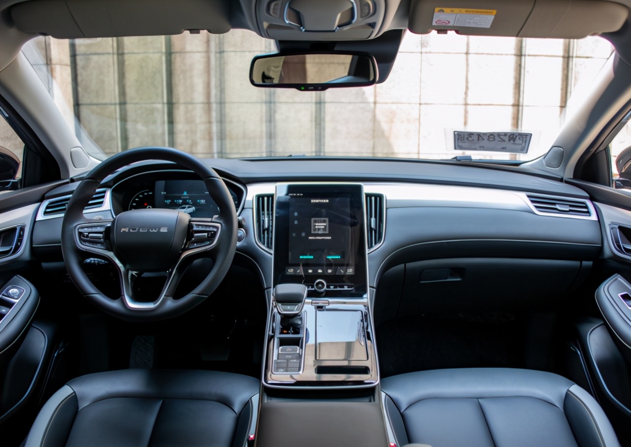 荣威i6maxev,荣威i6max智驾版是顶配吗