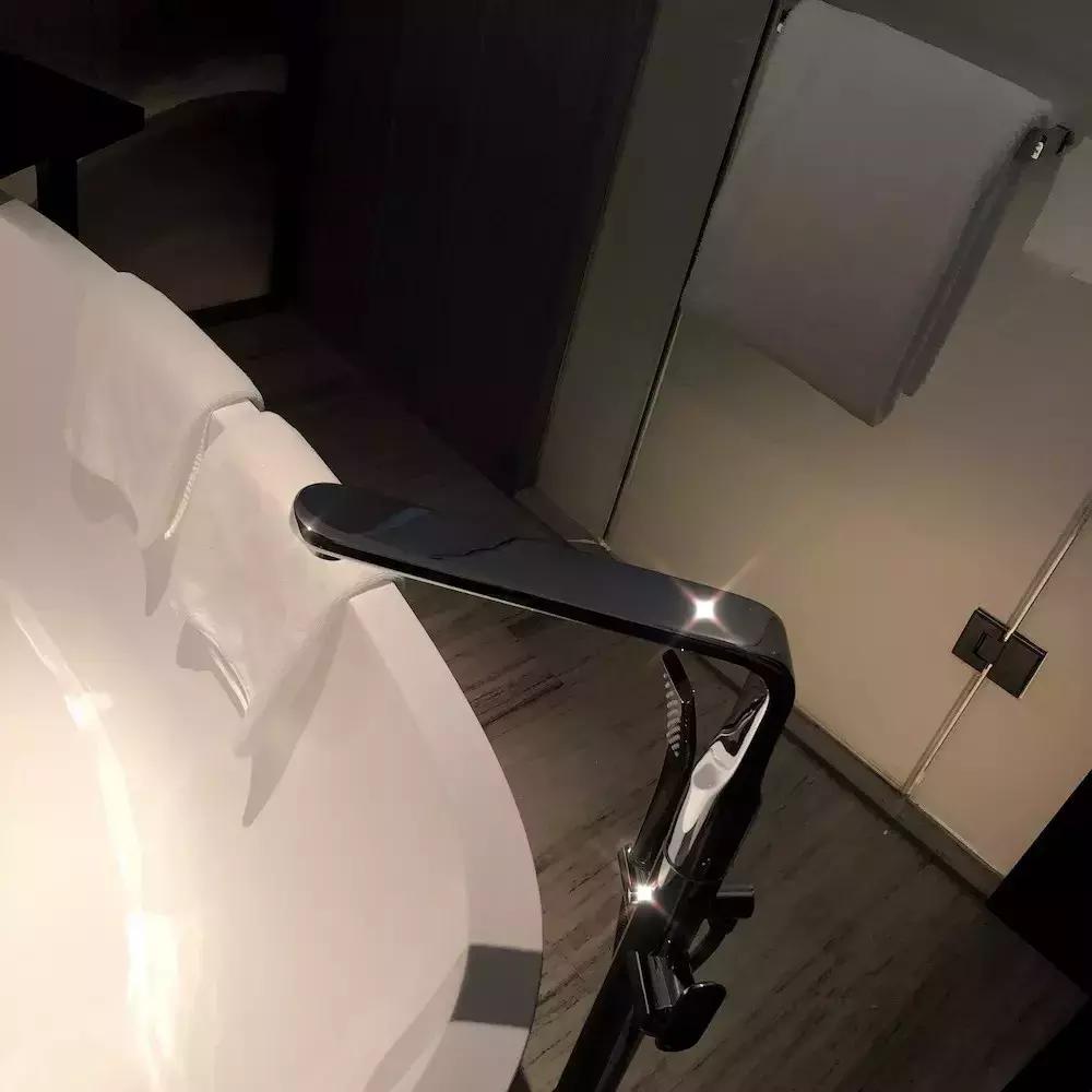 鏃犻敗澶箹鏂板煄鍗庨倯閰掑簵,澶箹鏂板煄鍗庨倯閰掑簵