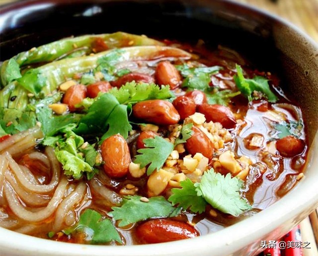 酸辣粉又酸又辣的做法,酸辣粉怎么做又酸又辣还超级好吃