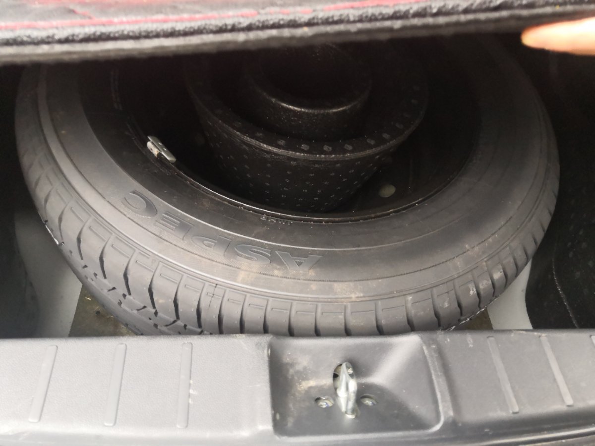 三菱asx劲炫2013款2.0lcvt两驱精英版,三菱劲炫asx一公里多少油钱