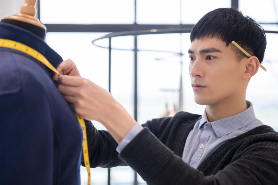 网购怎么判断衣服适不适合自己,怎么避免网购衣服尺码不准