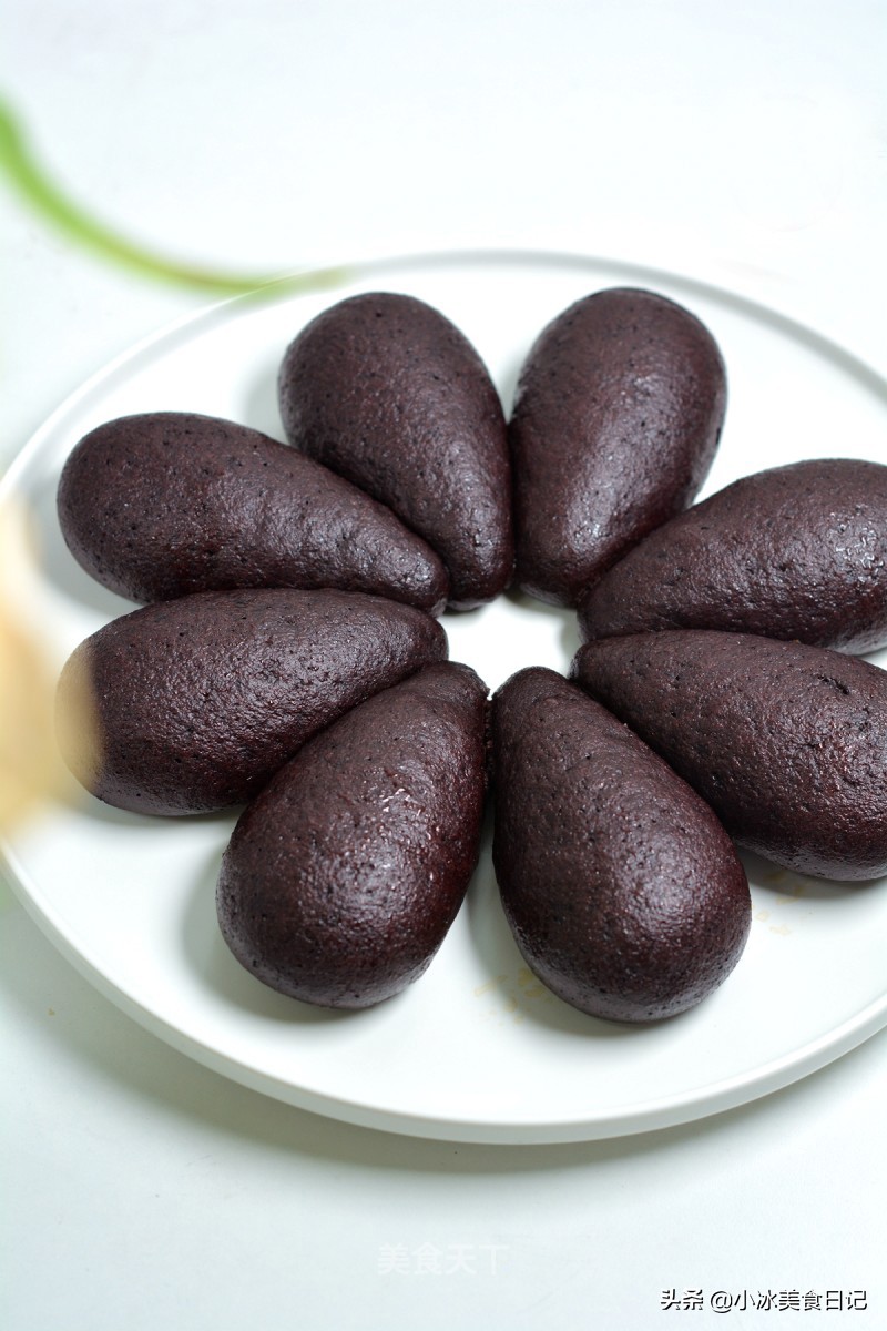 两种颜色的馒头怎么做呢,黑色馒头用什么做的