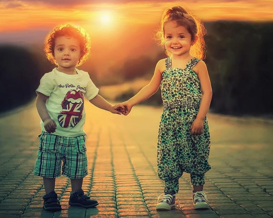 人生重来模拟器为何火爆,人生重来模拟器正规吗