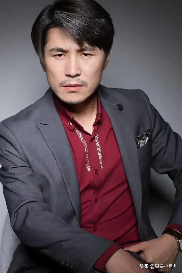 周星驰成就能超过刘德华吗,周星驰的成功靠石班瑜