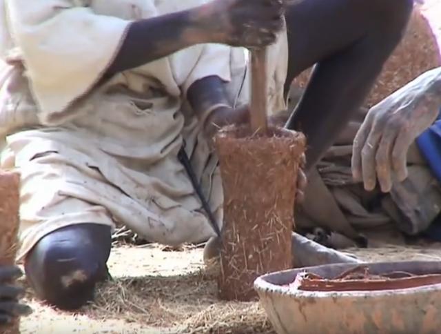 黑人跨入铁器时代的关键！揭秘两千年前的黑人冶铁术，包教不包会