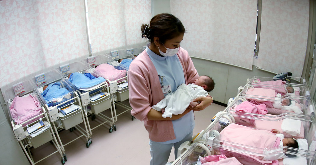日本新生儿数量跌至历史新低,日本出生率会导致日本消亡吗