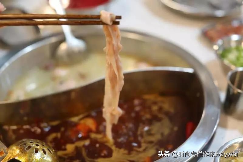 寒风飒飒,人类无法阻止火锅的蔓延势头了……