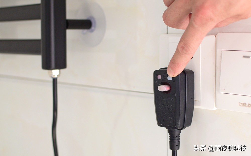 夏天毛巾有馊味,夏天毛巾有霉点怎么办