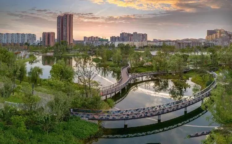 北连东安湖，南接龙泉山1910亩的超级公园10月“上新”