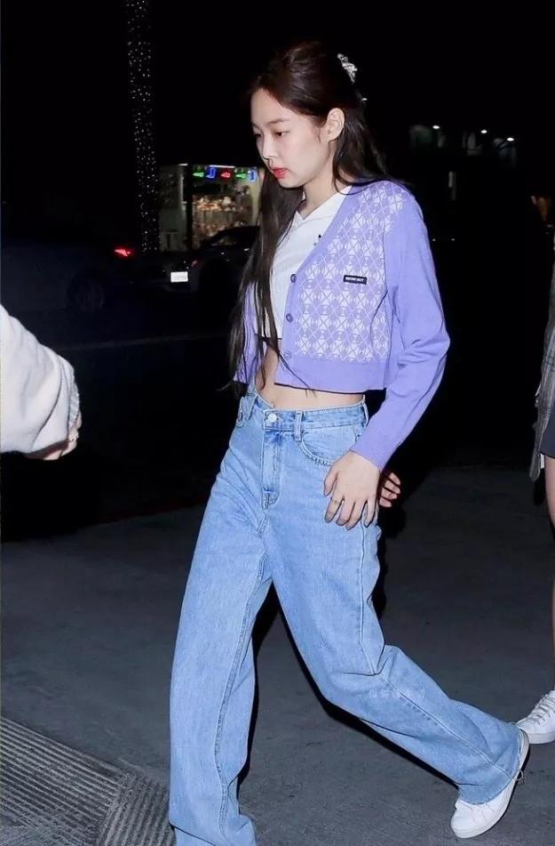 去年的牛仔裤今年穿有点紧,去年买的牛仔裤今年穿着有点紧