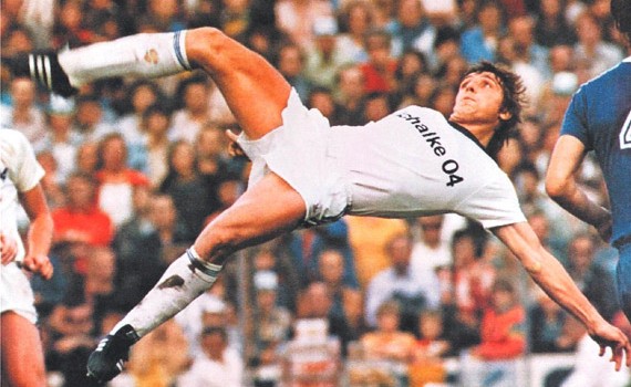 足球史最佳进球盖德穆勒,德国头球之王盖德穆勒