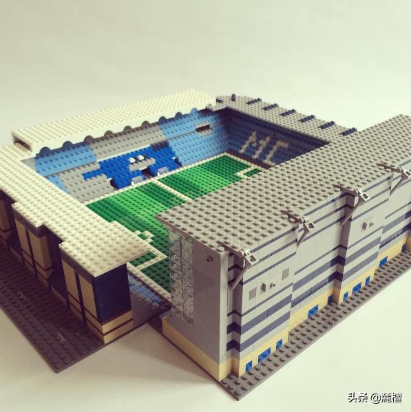 用乐高还原足球世界杯,足球比赛乐高搭建