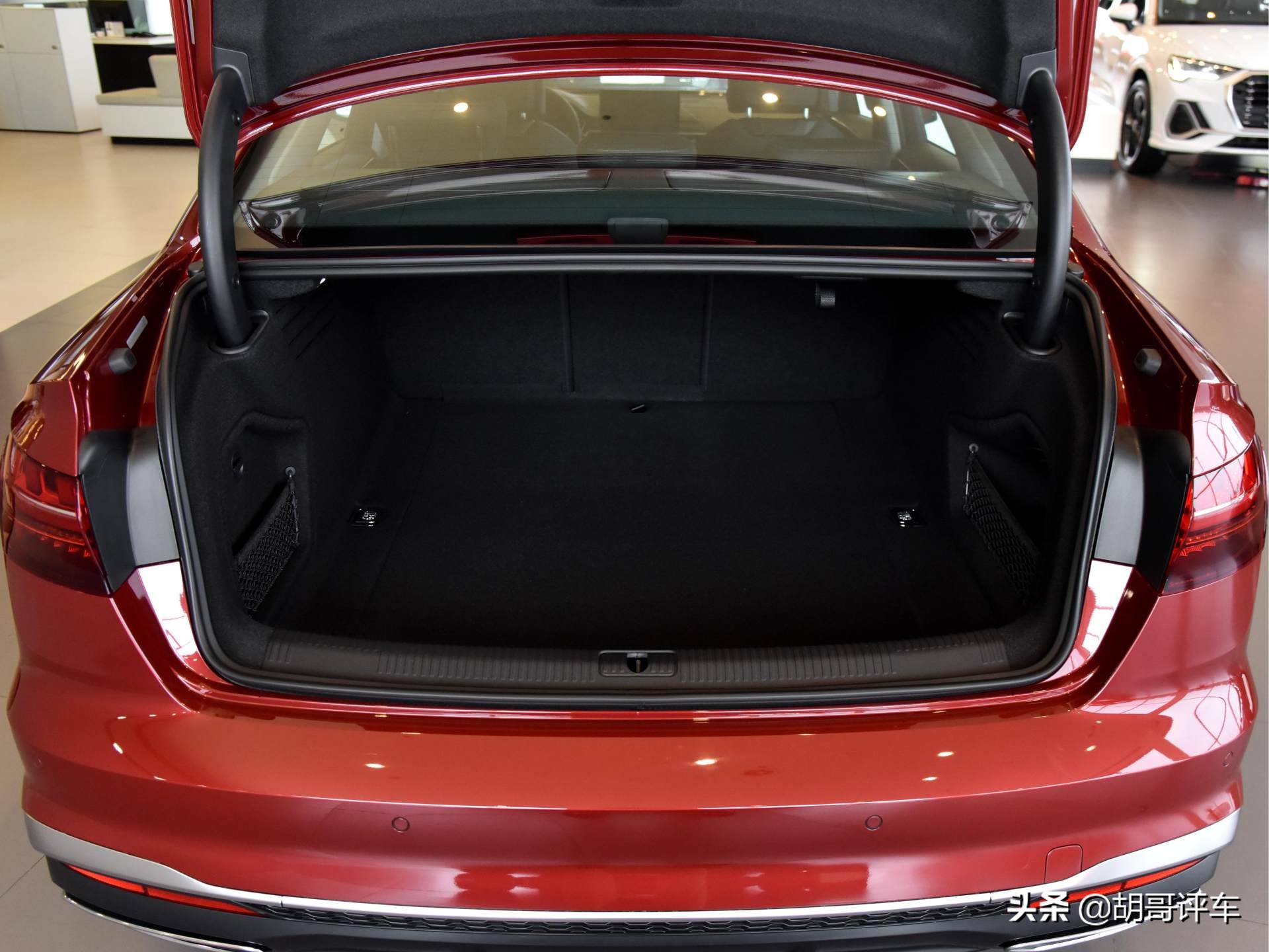 第九代奥迪a4l,轴距超2米8