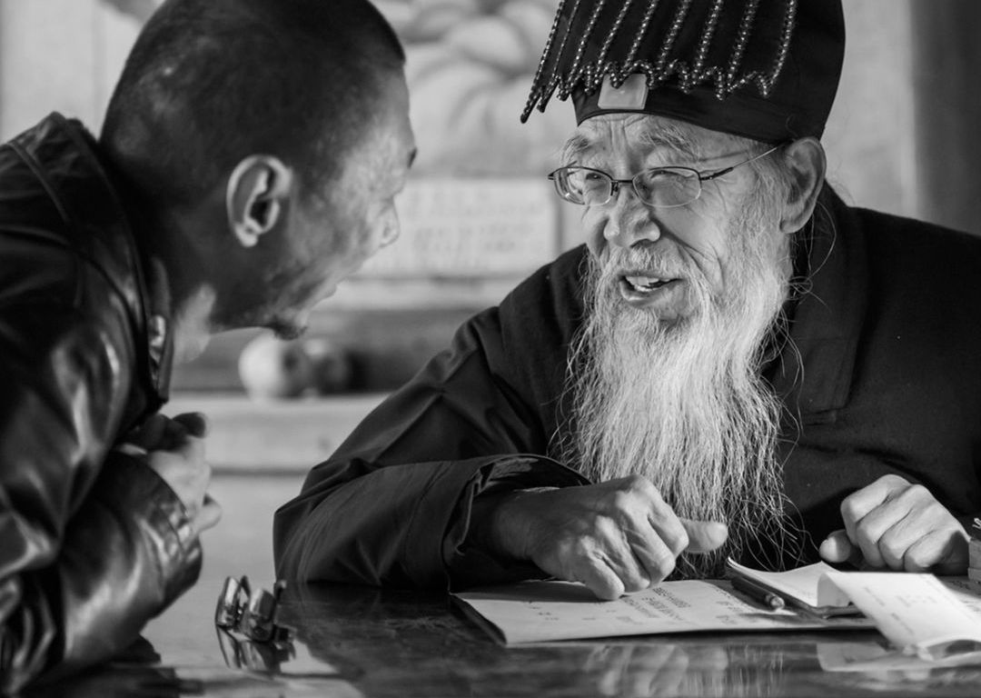 穷算命富烧香说的句句在理,穷人算命富人烧香经典语录