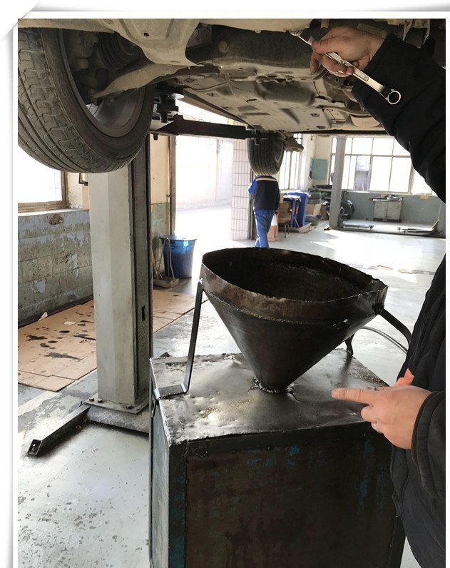 09年大众polo保养用什么机油,polo机油用5w30好还是用5w40好