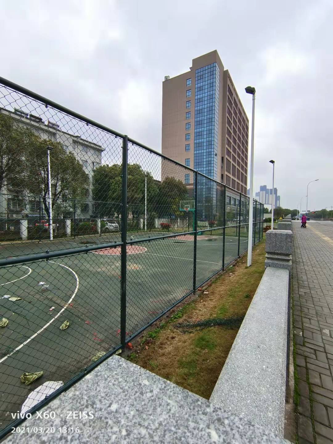 社区用墨绿色球场围网,社区公园围网