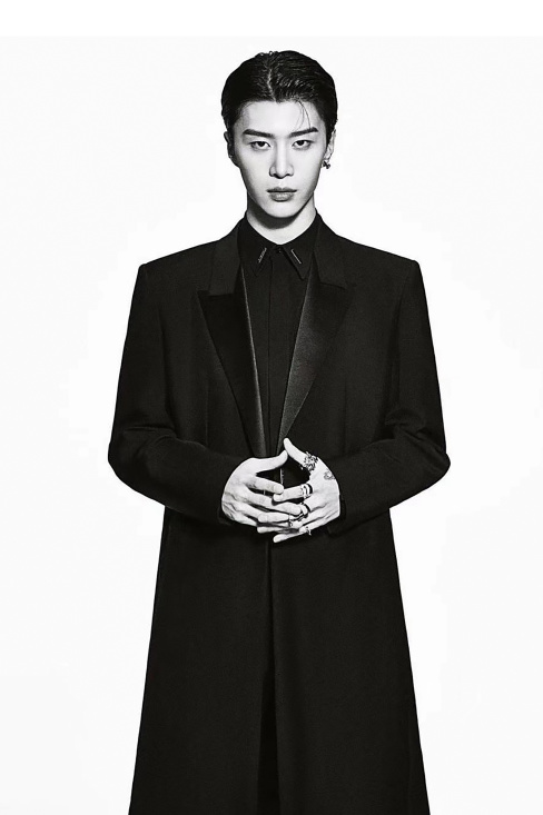 givenchy纪梵希范丞丞,givenchy代言人虞书欣