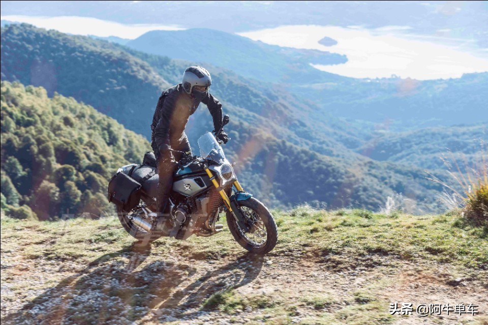 春风700clx复古版图片,春风clx700改复古圆灯