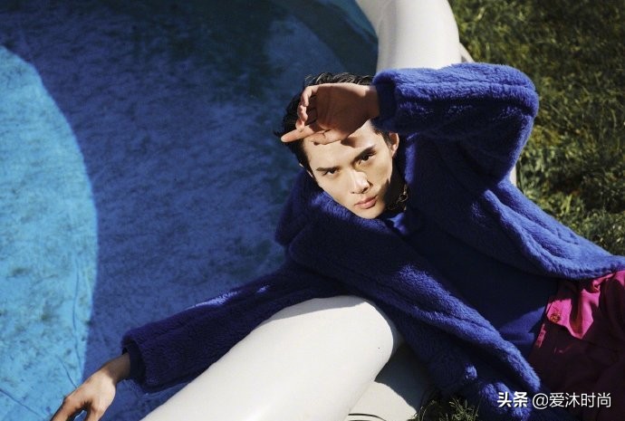 第七张太帅了！粉了这么好看还努力的——李佳琦