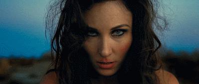 因爱成“神”或是为爱着“魔”,差别只在一念间