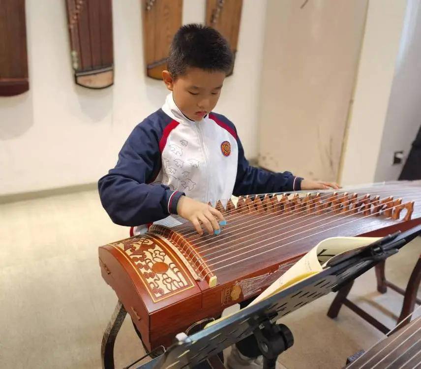 学古筝摇指,学古筝手速提不上去怎么办