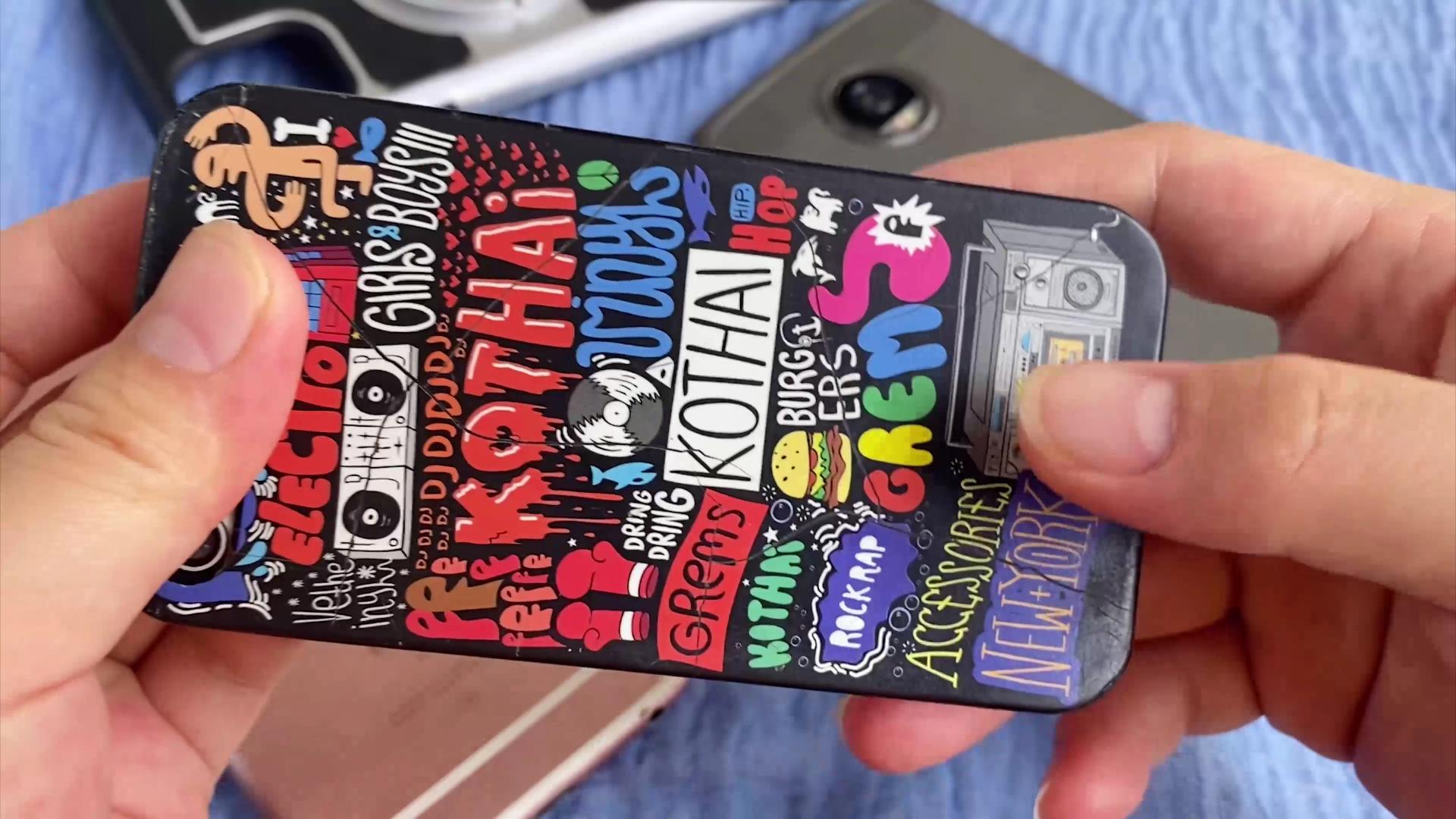 手机要不要贴膜套壳,手机壳有必要定期更换吗