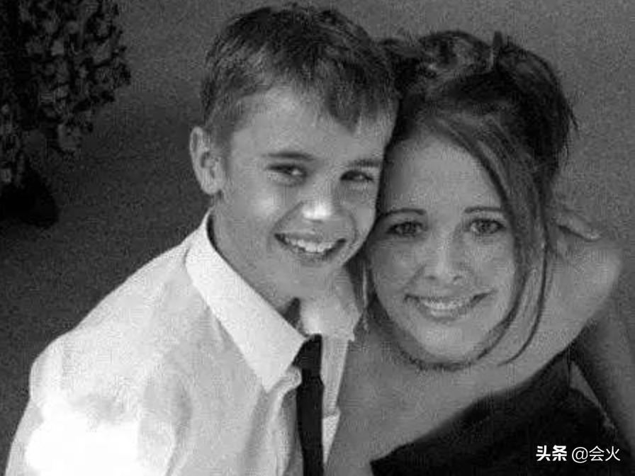 贾斯汀比伯现在靠什么赚钱,baby贾斯汀比伯为什么翻红