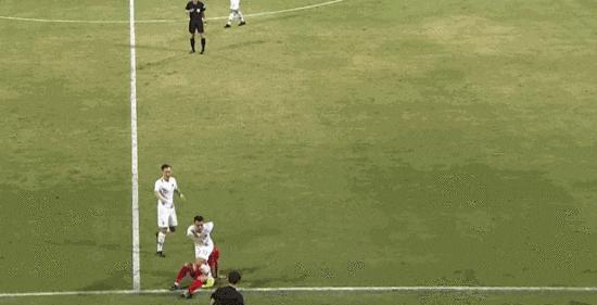 国足大爷散步,快发边线球足球