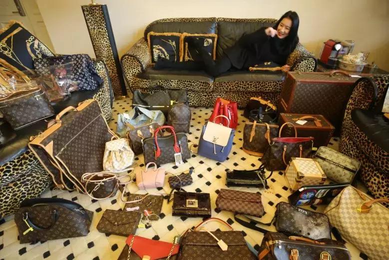 lv路易威登贵和购物中心店,lv路易威登在国内哪个地方最多