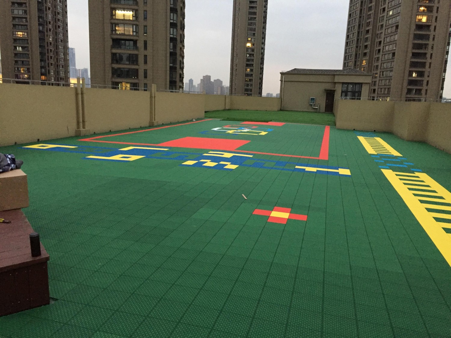 橡胶地垫用多大的橡胶颗粒,橡胶地垫户外地垫