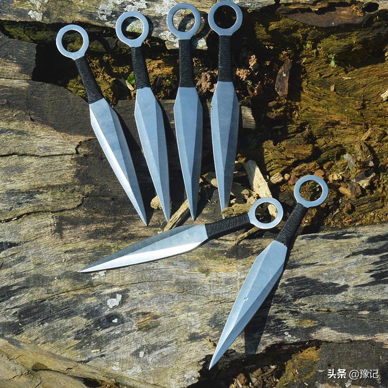 篮球场上小个子球员,篮球场上的矮子