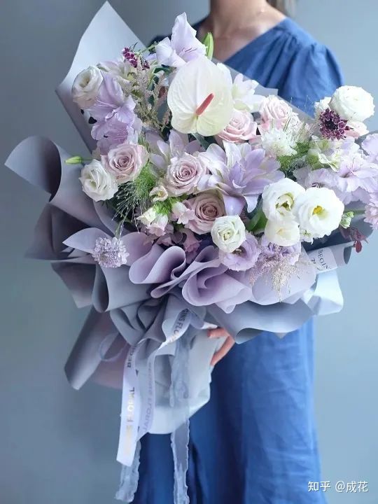 卖花包装纸选什么颜色,新手开花店怎么选择包装纸