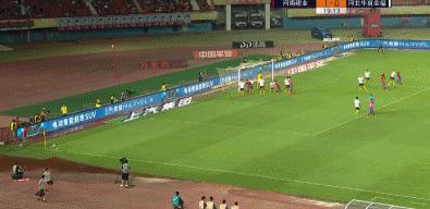 国足两个进球,恒大当红国脚4场狂轰5球